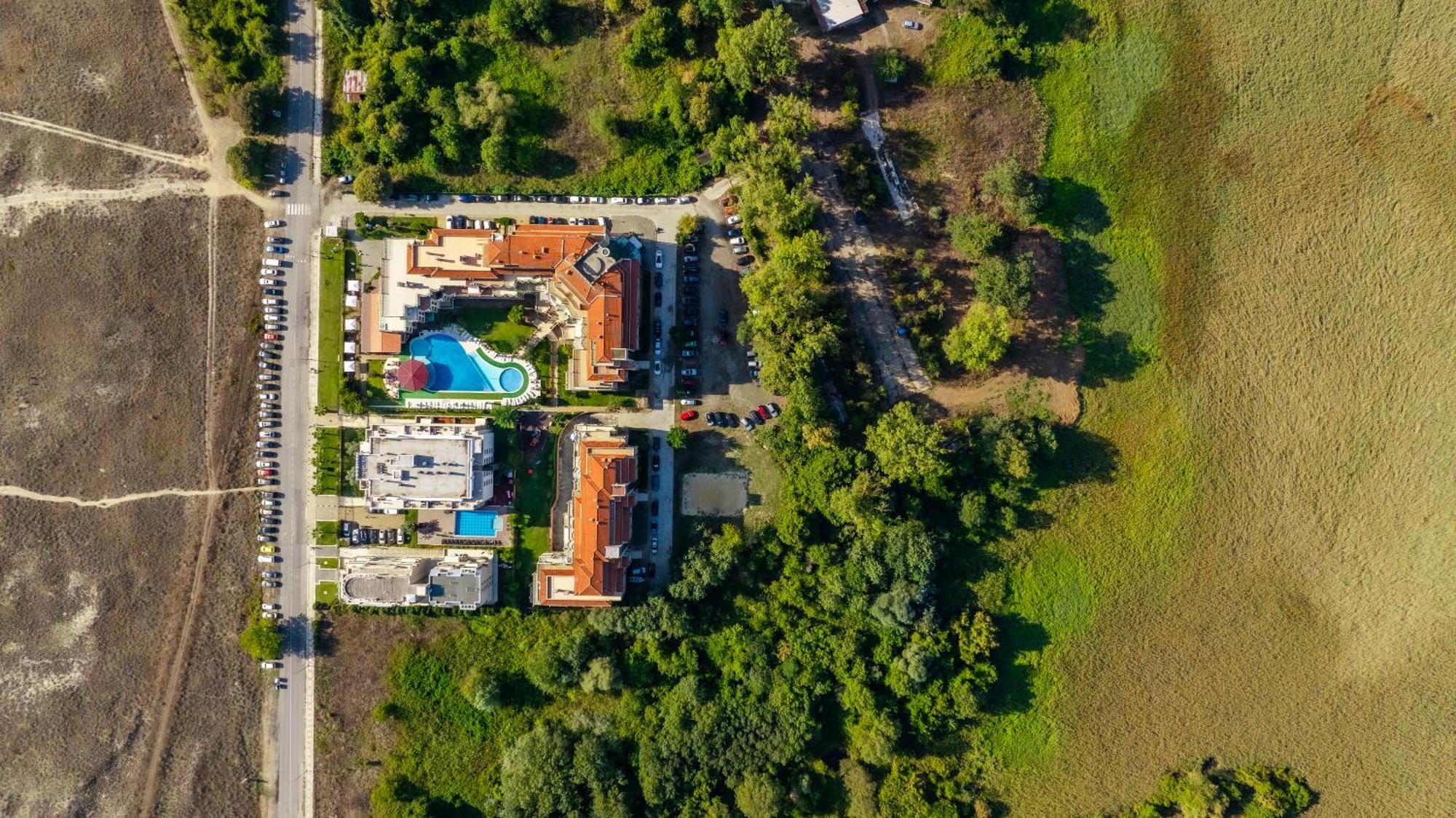 Aparthotel Hotel Prestige City II Primorsko Buitenkant foto