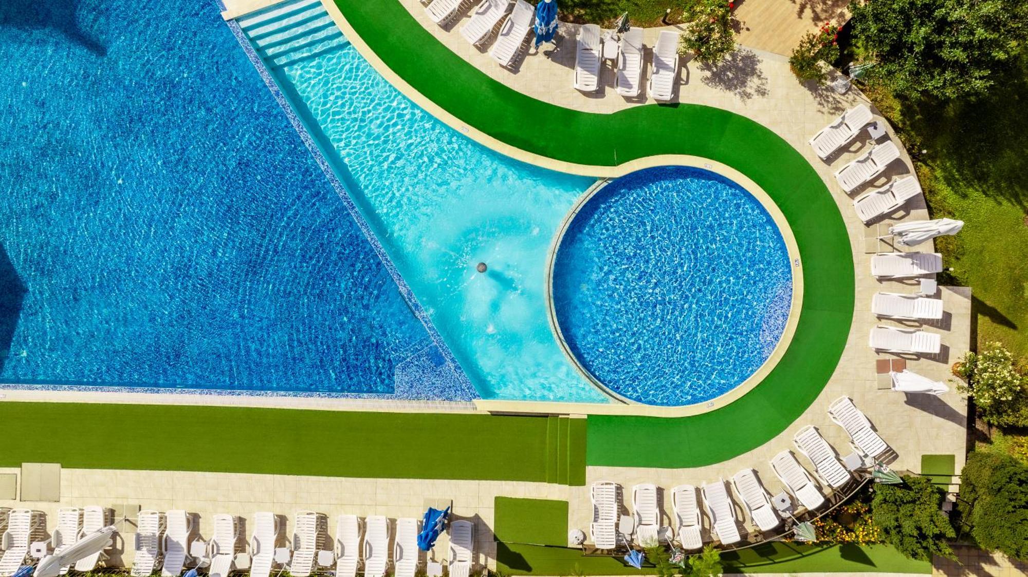 Aparthotel Hotel Prestige City II Primorsko Buitenkant foto