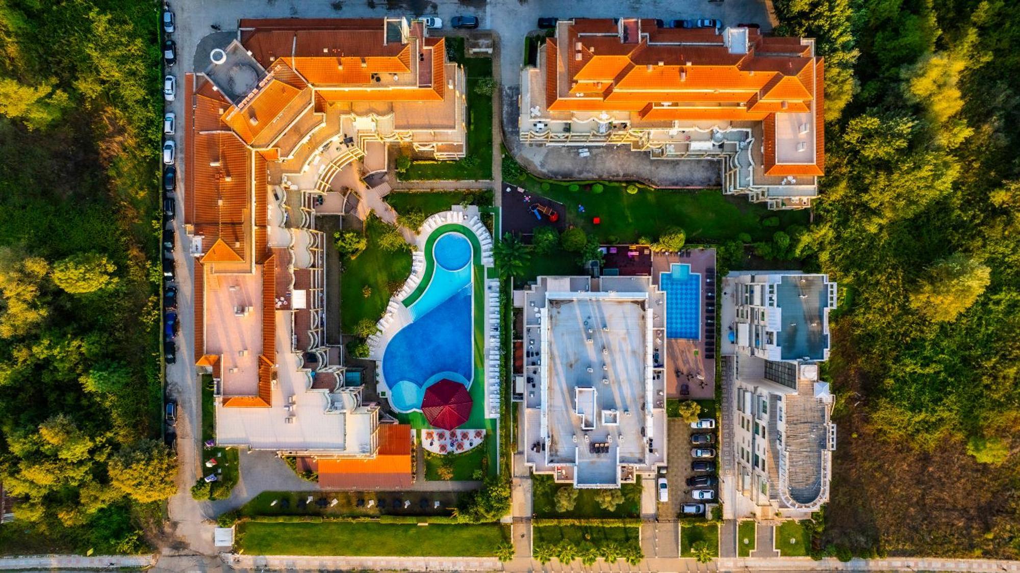 Aparthotel Hotel Prestige City II Primorsko Buitenkant foto