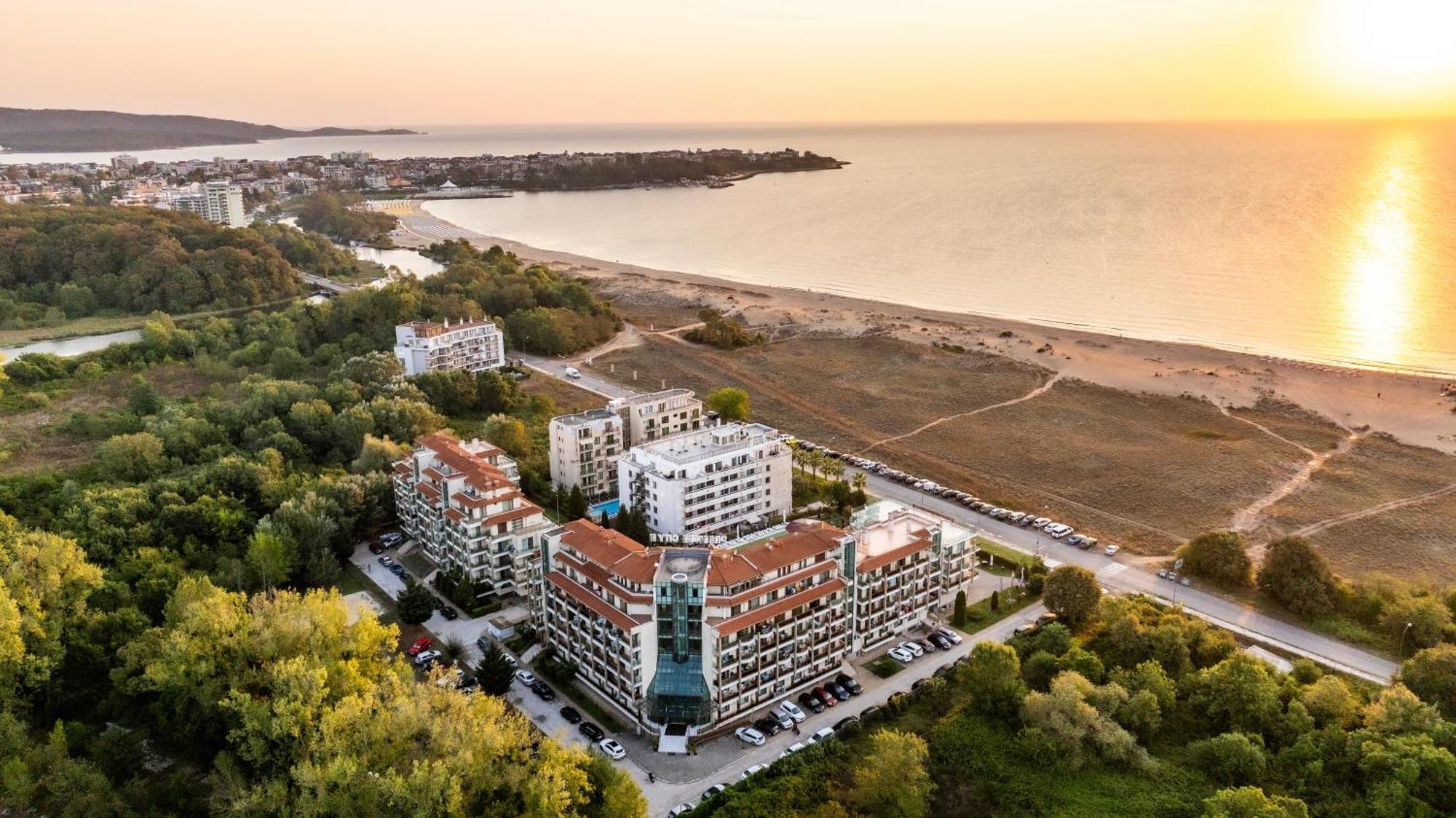 Aparthotel Hotel Prestige City II Primorsko Buitenkant foto
