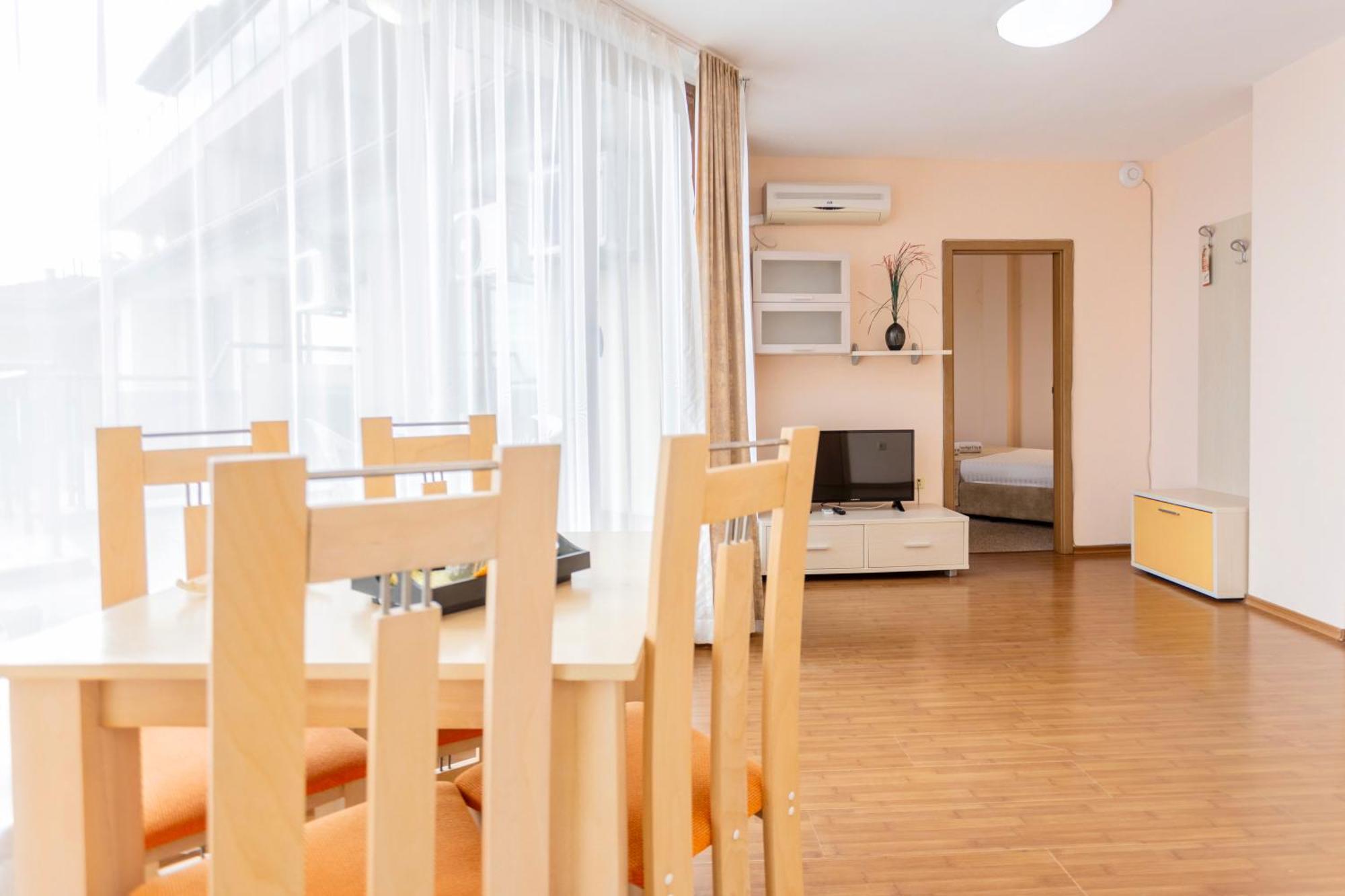 Aparthotel Hotel Prestige City II Primorsko Buitenkant foto
